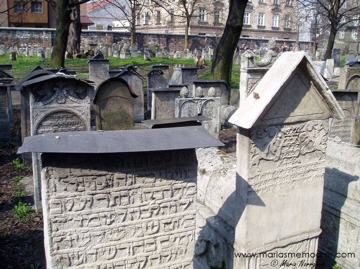 fotoutmaning tema religiöst: judiska gravar i Krakow, Polen