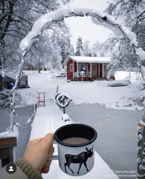 hot chocolate in winter wonderland - best of instagram 2020