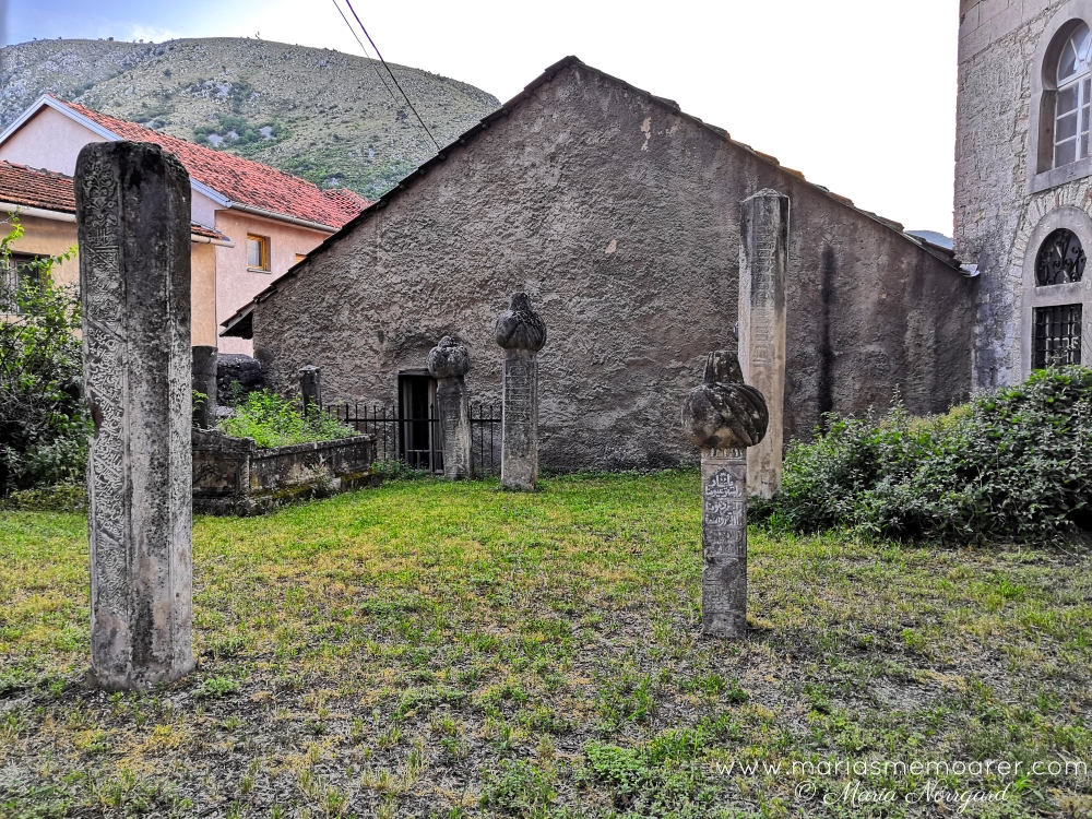 muslimsk gammal gravplats i Mostar