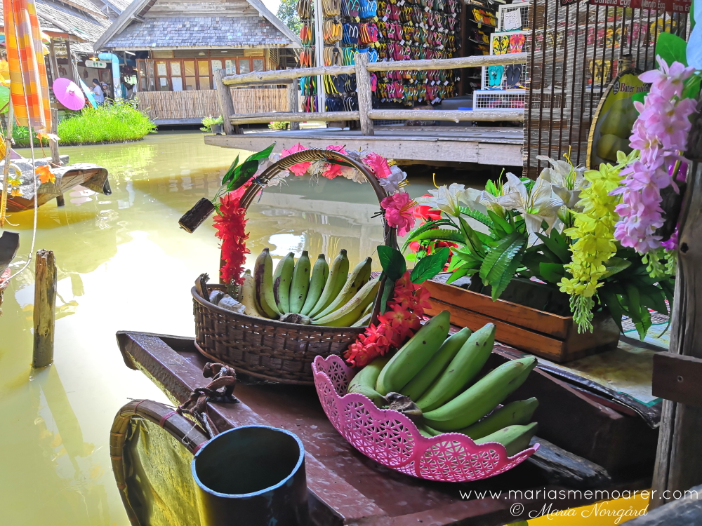 färgglada platser i Thailand - flytande marknad i Pattaya