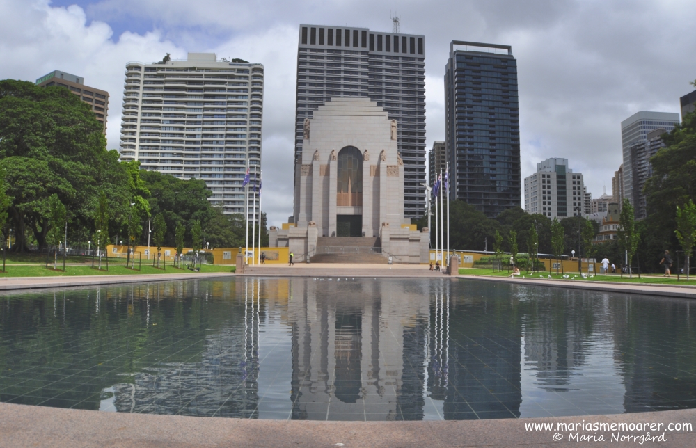 Pool of Reflection and Anzac Memorial in Hyde Park, Sydney, Australia