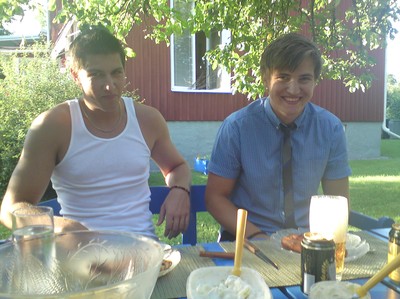 Rasmus och Jesper till bords
