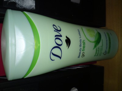 Dove's Beauty body lotion, Cucumber & Green tea fragrance