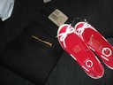 Svarta jeans från JC som fick min rumpa att se lite större ut :)   Röda ballerina från Kappahl