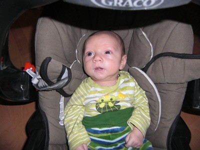 Liam i bilbarnstolen ;)