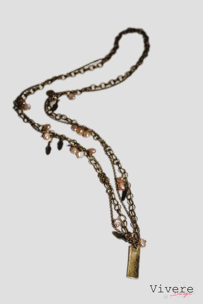 Handgjort halsband i kollektionen vintage