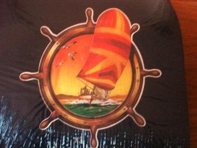 T-shirt med skepp