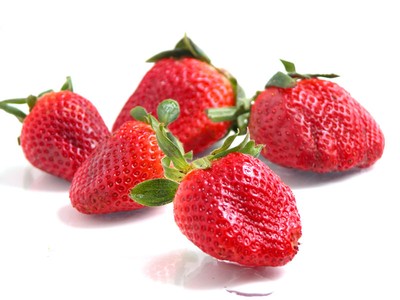 Är jordgubbar lika med sommar, eller vad? MUMS!!!