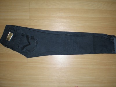 svarta bikbok jeans (stuprörsmodell) stl S, 