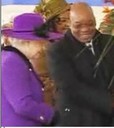 Drottning Elizabeth och President Zuma vid välkomstceremonin.