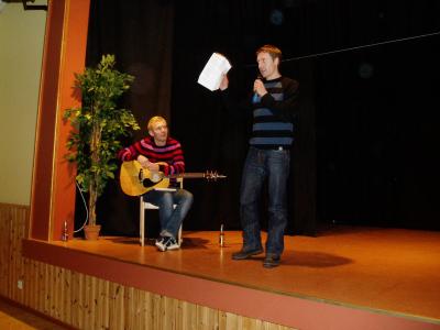 Jens o Thomas sjöng en visa till Markus
