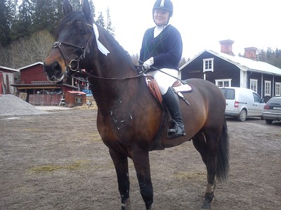 Jubon på tävling Svedens Ponnyklubb 17 mars 2012