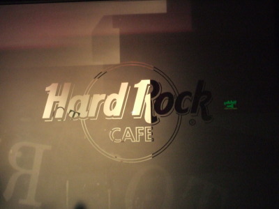 Surfers : Hard Rock Cafe