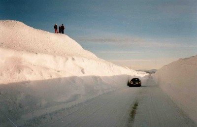 Här är en bild från Sveriges högst belägna landsväg Flatruet. :)  