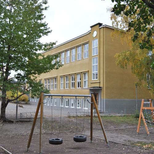 Skolbyggnad i funkisstil
