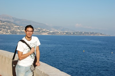 En bild från November förra året då jag och Gabriel lämnade vårat hem för en dagsutflykt till Monaco