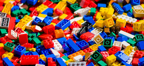 Massor av LEGO i olika färger