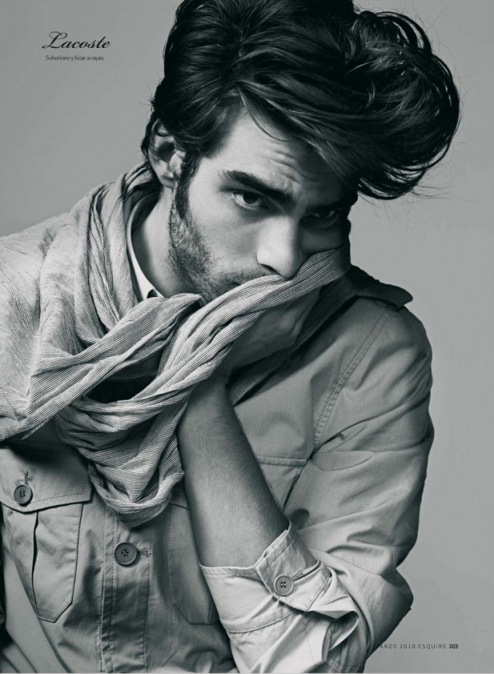 he March issue of Esquire Spain features an special editorial with Spanish supermodel Jon Kortajarena. Entitled “Kortajarena” and shoot by Sergi Pons with styling by Chabela Garcia the fashion story show case the best looks of the season. Continue for more after the jump.