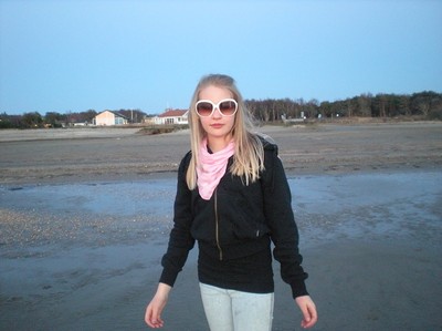 Fanny på stranden