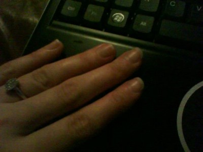 mina fina naglar som nu ska bli långa och fina. denna gång ska det gå!